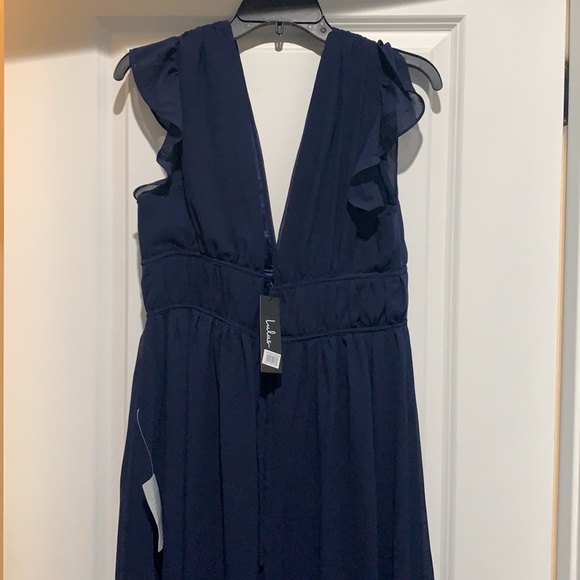 Lulus, navy maxi dress, size large, brand new with tags. - Picture 2 of 3